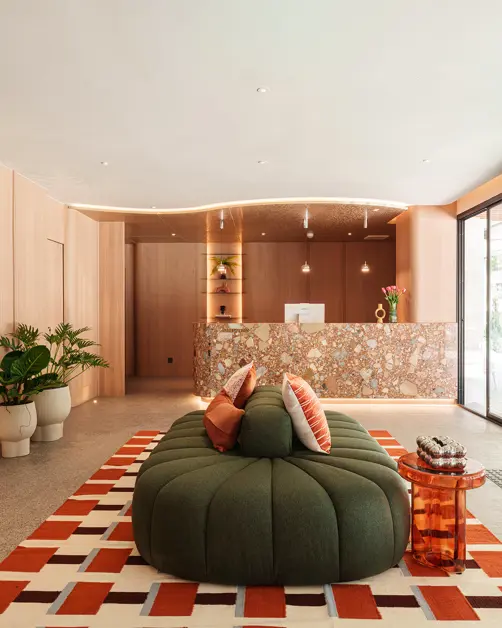 Akyra Bangkok Boutique Urban Hotel Interior Lobby DSC00891