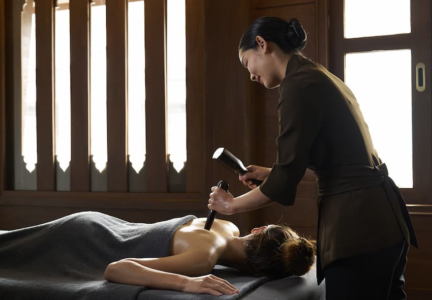Ladies Body Massage: A Luxurious and Relaxing Experience - Reconnect Day Spa