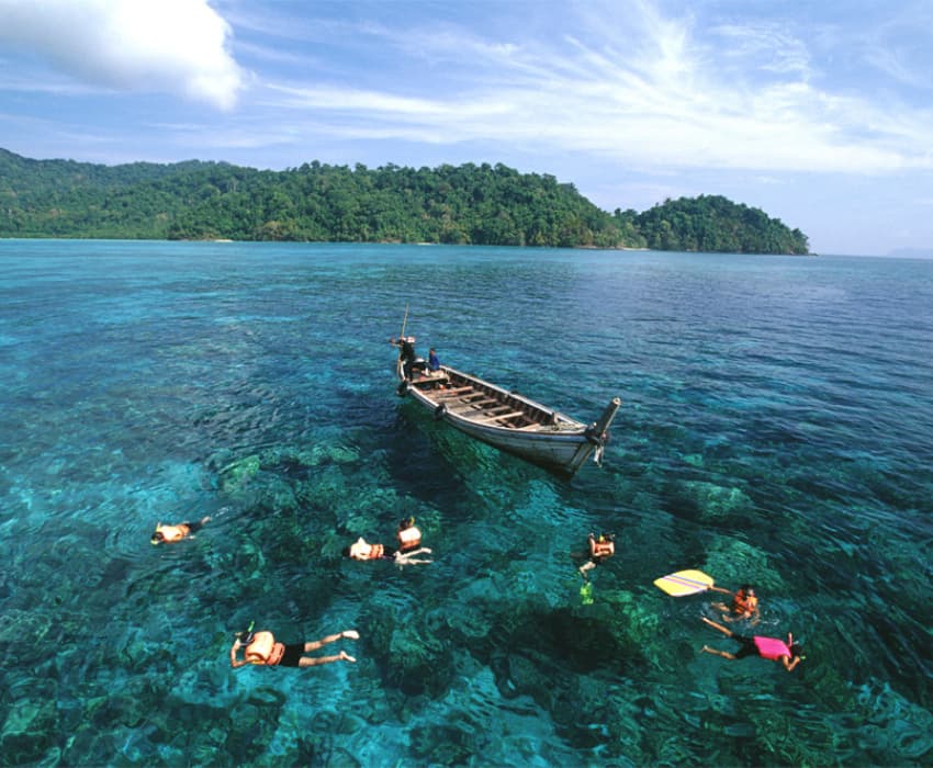 Snorkelling in Phang Nga Bay - Aleenta Phuket - Phang Nga Resort & Spa